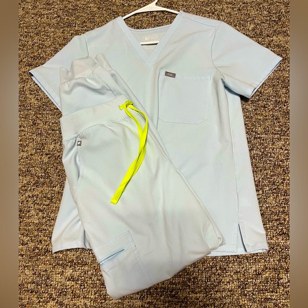 Figs Light Blue Scrub Set with Neon Yellow Drawstring
